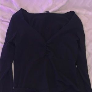 Black long sleeve scrunch top